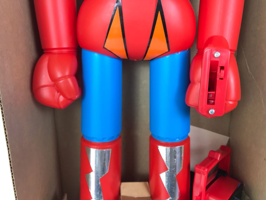 Like New 1976 Mattel Shogun Warriors Dragun 23 1/2' Tall With Box No. 9858 See Photos For Damage To Wristband Of Star Shooter That Straps Onto The Arm [Photo 25]