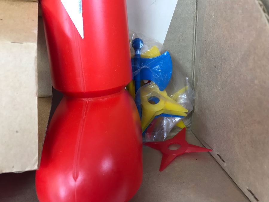 Like New 1976 Mattel Shogun Warriors Dragun 23 1/2' Tall With Box No. 9858 See Photos For Damage To Wristband Of Star Shooter That Straps Onto The Arm [Photo 31]