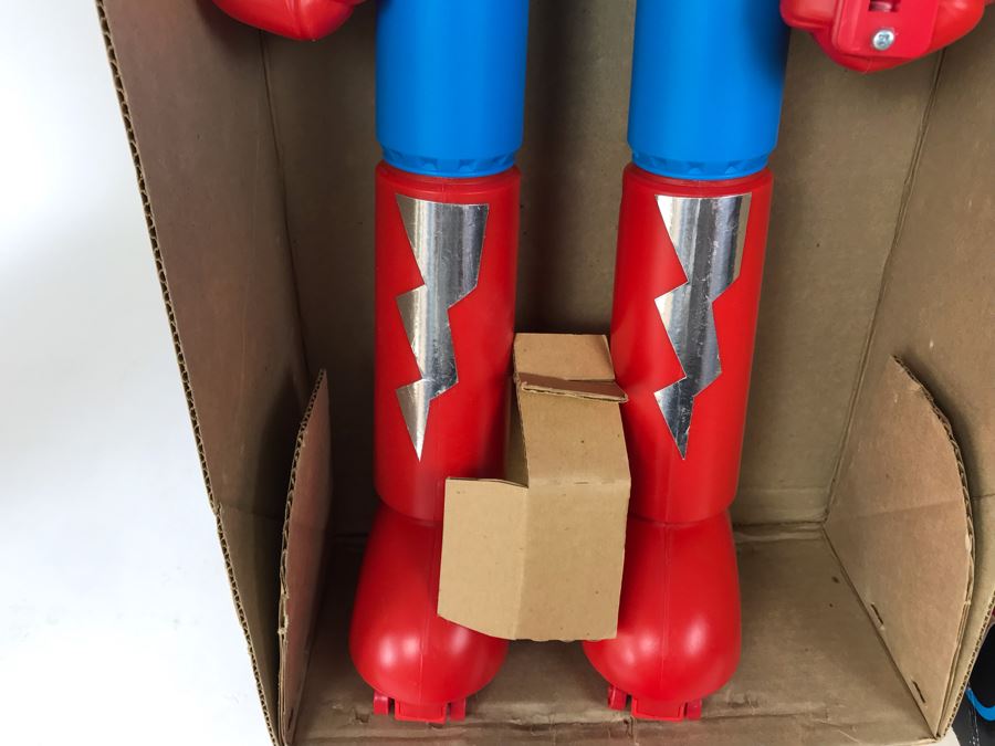 Like New 1976 Mattel Shogun Warriors Dragun 23 1/2' Tall With Box No. 9858 See Photos For Damage To Wristband Of Star Shooter That Straps Onto The Arm [Photo 35]