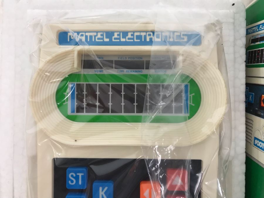 Vintage 1977 New In Box Mattel Electronics Football Game Portable Electronic Game [Photo 15]