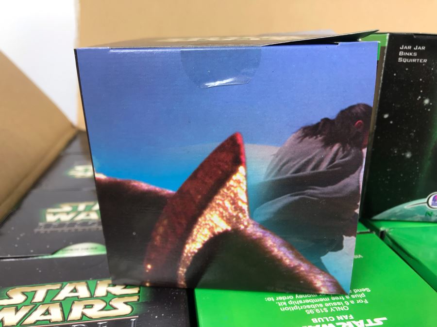 New Kentucky Fried Chicken KFC Star Wars Kid's Meal Toys: Queen Amidala's Hidden Identities And Jar Jar Binks Squirters - 73 Items [Photo 7]