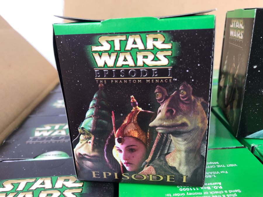 New Kentucky Fried Chicken KFC Star Wars Kid's Meal Toys: Queen Amidala's Hidden Identities And Jar Jar Binks Squirters - 73 Items [Photo 6]