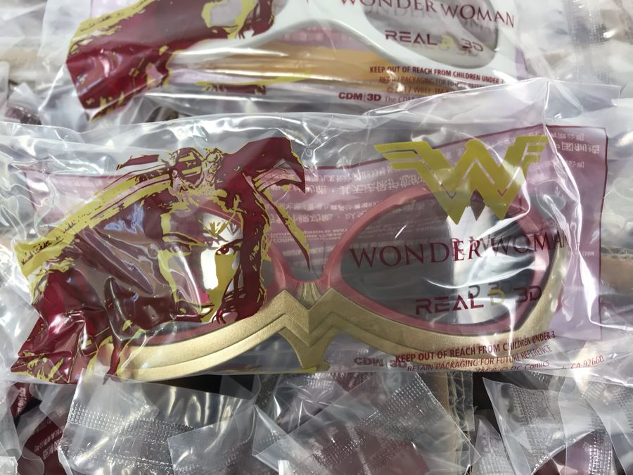 New 2017 Box Of Wonder Woman Movie 3D Glasses Of Wonder Woman And Princess Diana 3D Eyewear Glasses Approximately 100 Glasses [Photo 5]