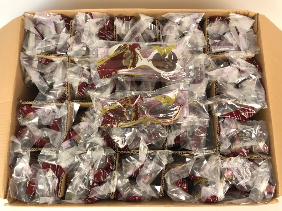 New 2017 Box Of Wonder Woman Movie 3D Glasses Of Wonder Woman And Princess Diana 3D Eyewear Glasses Approximately 100 Glasses [Photo 7]