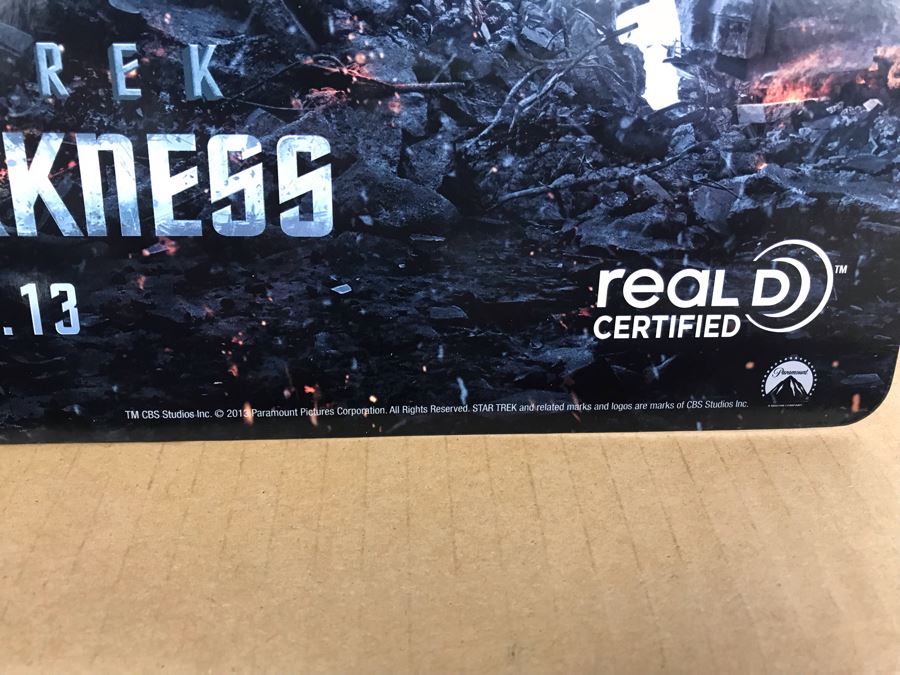 New 2013 Star Trek Into The Darkness Cardboard Movie Display For Displaying 3D Glasses And Box Of New Kirk, Spock & Uhura 3D Eyewear Glasses Approximately 120 Glasses [Photo 18]