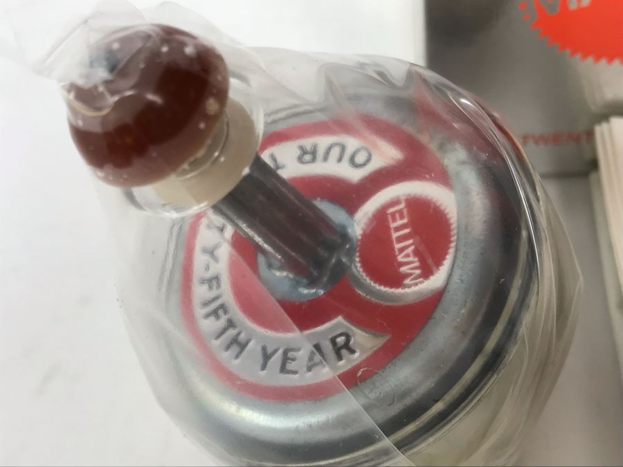 Pair Of New Twenty-Fifth Year Anniversay Mattel Wizzzer Toys - World's Wildest Whirler [Photo 9]