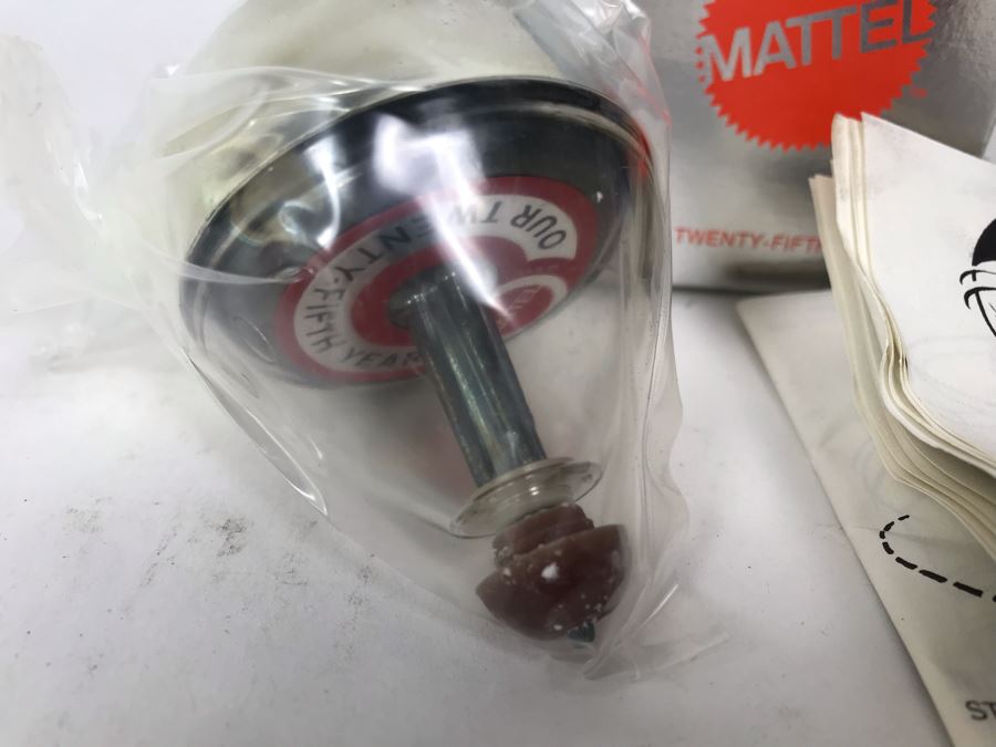 Pair Of New Twenty-Fifth Year Anniversay Mattel Wizzzer Toys - World's Wildest Whirler [Photo 4]