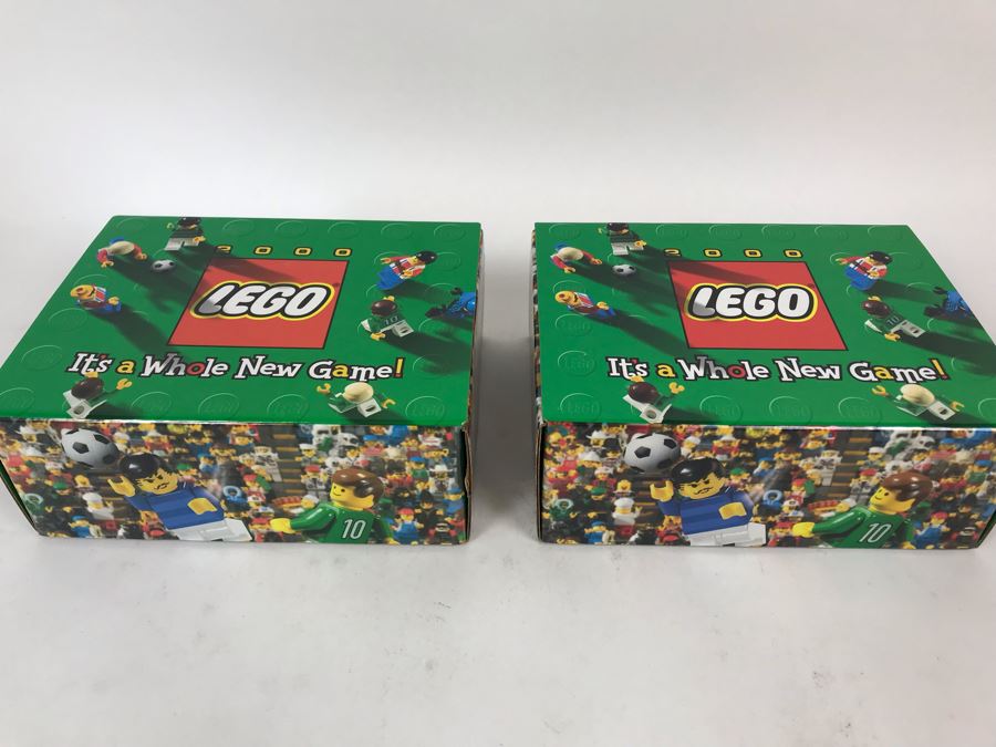 Pair Of Exclusive LEGO 2000 Soccer Samples [Photo 2]