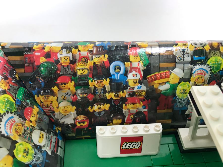 Pair Of Exclusive LEGO 2000 Soccer Samples [Photo 20]