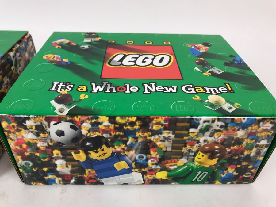 Pair Of Exclusive LEGO 2000 Soccer Samples [Photo 4]