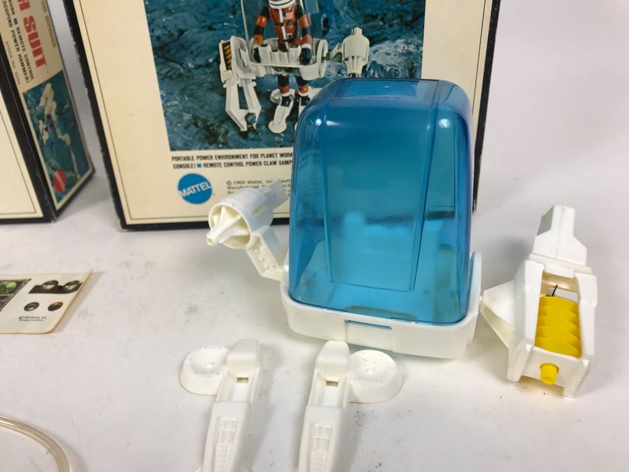 Vintage 1969 (1) New In Box And (1) Opened Box Mattel's Man In Space Space Power Suit Major Matt Mason 6344 [Photo 20]