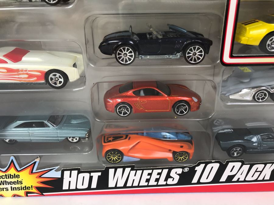 New 2007 Mattel Hot Wheels 10 Pack