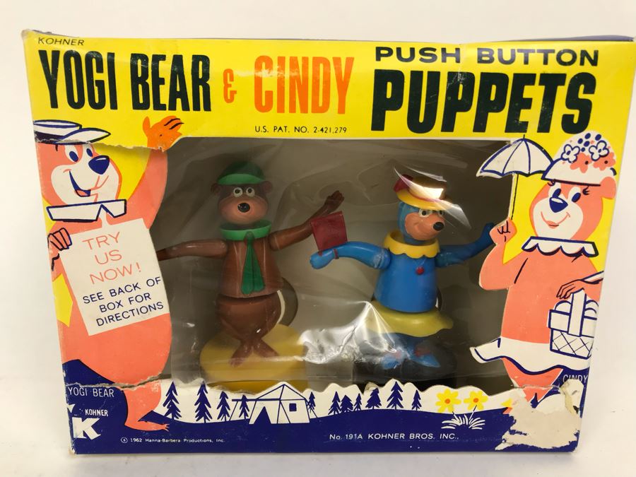 Vintage 1962 Kohner Yogi Bear & Cindy Push Button Puppets New In Damaged Box