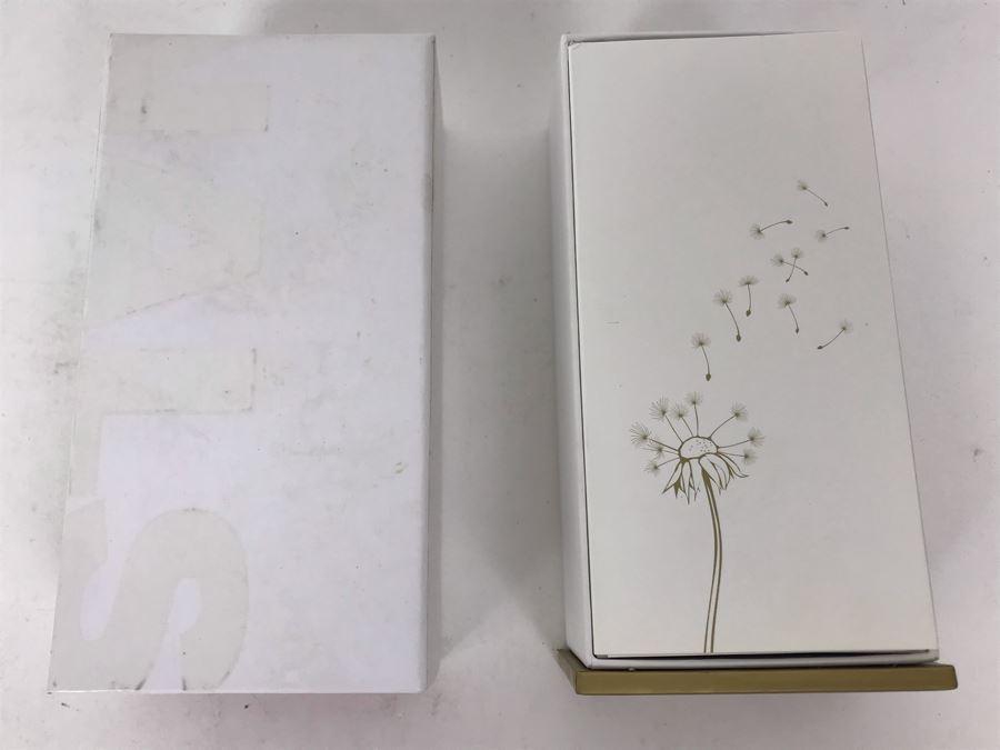 Vintage 2007 New Microsoft Zune Originals 8GB Device Wireless Digital Media Player Red [Photo 6]