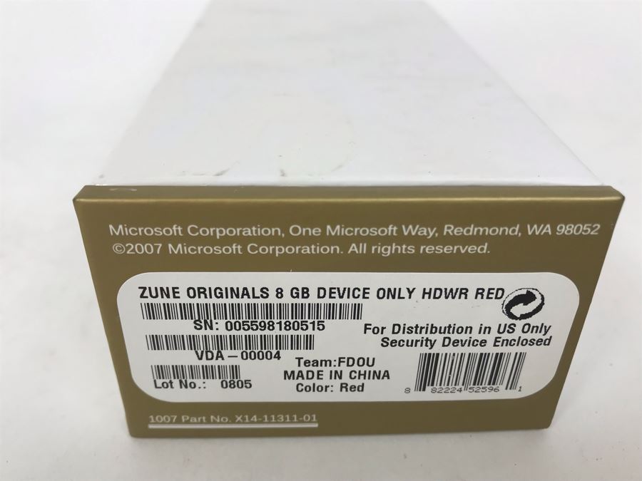 Vintage 2007 New Microsoft Zune Originals 8GB Device Wireless Digital Media Player Red [Photo 5]