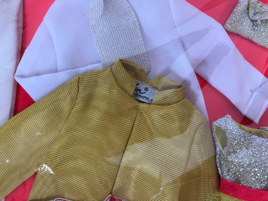 Vintage 1969 Rare Talking Barbie & Ken Fabulous Formal Set With Talking Barbie Doll, Talking Ken Doll And Loads Of New Sixties Mod Barbie And Ken Clothes And Accessories - Dolls And Clothes Look Mint - Box Has Some Damage [Photo 15]