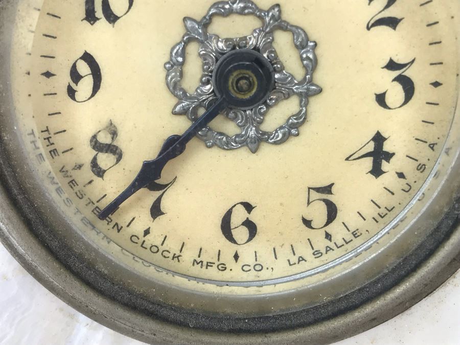 Vintage Mechanical Clock By The Western Clock Mfg Co La Salle, Ill With Carved Alligator Design Shell [Photo 4]