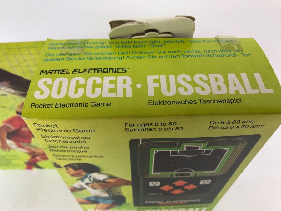 Vintage 1978 Mattel Electronics Portable Handheld Game Soccer Fussball Football New In Box [Photo 6]