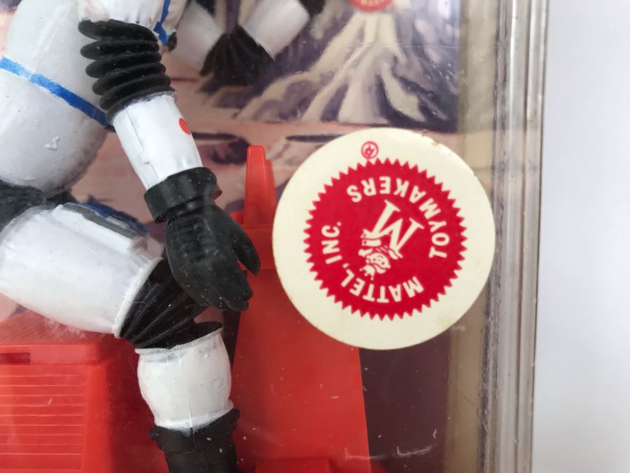 Vintage 1967 Mattel's Man In Space Major Matt Mason In Flexible Space Suit With Helmet Cat Trac Included In Damage Packaging [Photo 5]