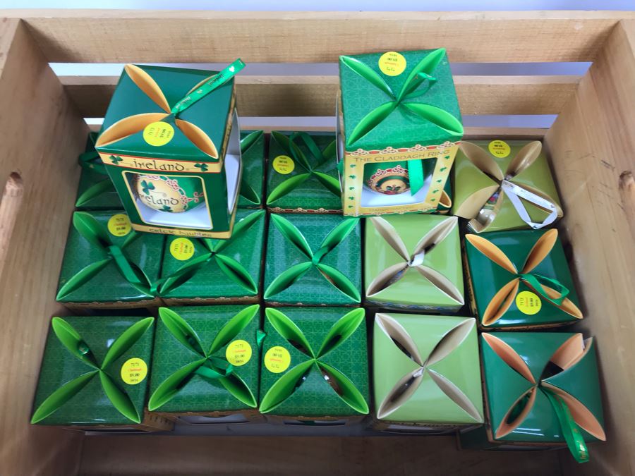 Wooden Crate, (17) New Irish Ornaments, (1) Irish Angel, (3) Irish Nativity Figurines And (2) Irish Christmas Plates With Metal Stands - Retails Over $300 [Photo 13]