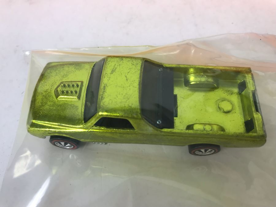 Vintage 1970 Mattel SkyPort With New 1968 Redline Hot Wheels Car Custom Fleetside Stock No. 10655 Missing Outer Box - See Photos [Photo 4]