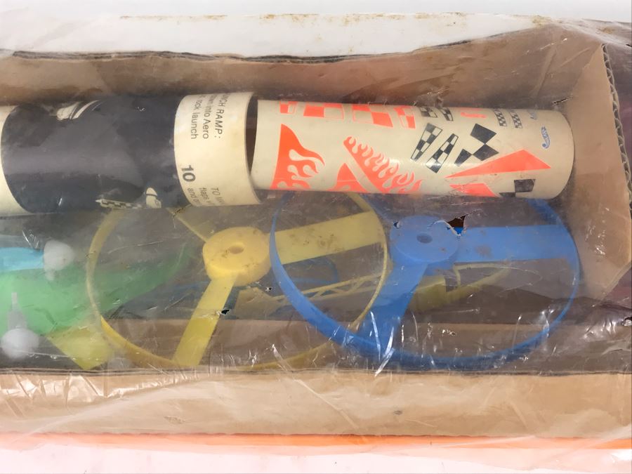 Vintage 1970 Mattel SkyPort With New 1968 Redline Hot Wheels Car Custom Fleetside Stock No. 10655 Missing Outer Box - See Photos [Photo 21]