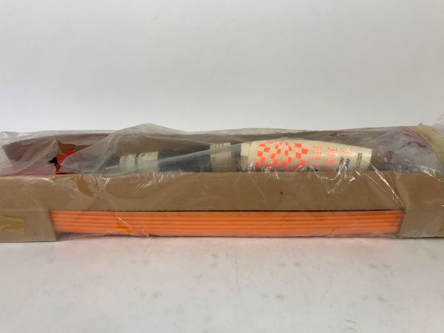 Vintage 1970 Mattel SkyPort With New 1968 Redline Hot Wheels Car Custom Fleetside Stock No. 10655 Missing Outer Box - See Photos [Photo 18]