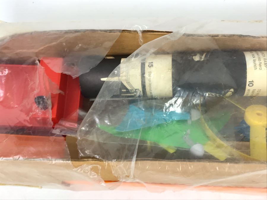 Vintage 1970 Mattel SkyPort With New 1968 Redline Hot Wheels Car Custom Fleetside Stock No. 10655 Missing Outer Box - See Photos [Photo 22]