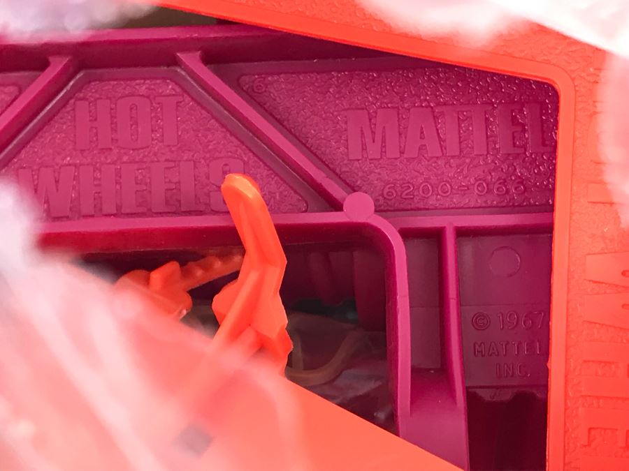 Vintage 1970 Mattel SkyPort With New 1968 Redline Hot Wheels Car Custom Fleetside Stock No. 10655 Missing Outer Box - See Photos [Photo 19]