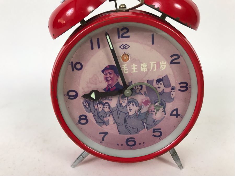 Vintage Mid-Century Red Chairman Mao Chinese Peoples Republic Communist Propaganda Mechanical Alarm Clock With Animated Worker Waving Red Book And Second Hand With Flying Plane [Photo 13]