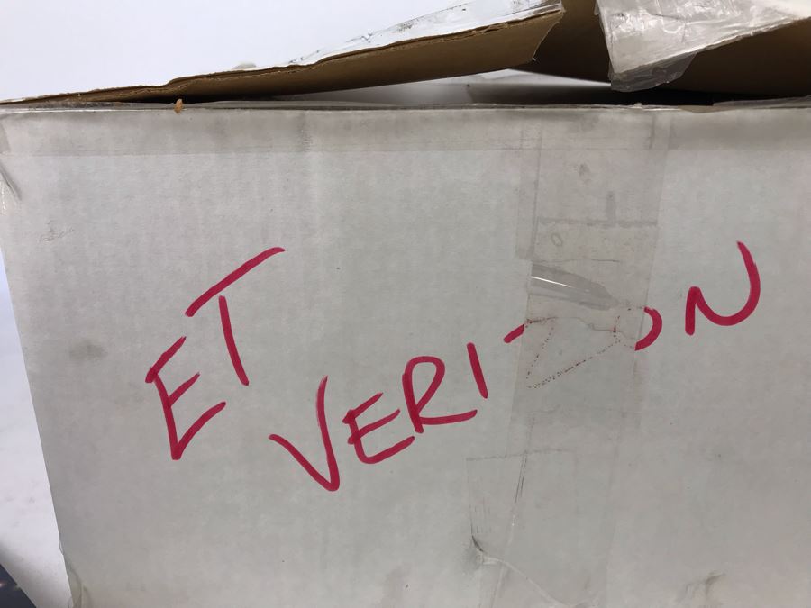 Exclusive E.T. Gift Box From Verizon To Client On The Major Re-Release Of E.T. The Extra Terrestrial With E.T. Coffee Cup And Collectible Movie Book - See Photos [Photo 41]