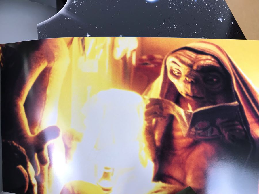Exclusive E.T. Gift Box From Verizon To Client On The Major Re-Release Of E.T. The Extra Terrestrial With E.T. Coffee Cup And Collectible Movie Book - See Photos [Photo 34]