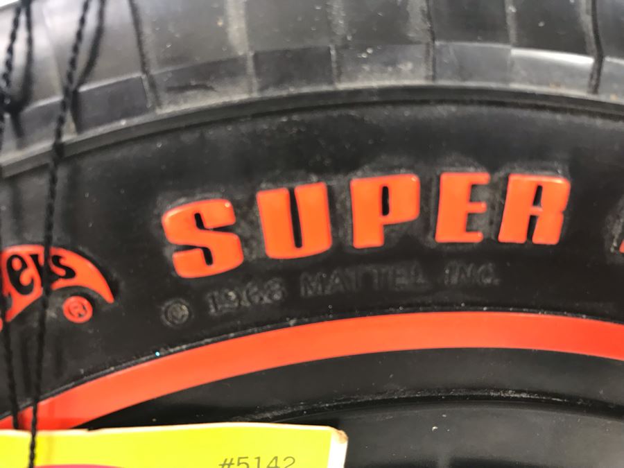 Vintage 1968 New With Original Tags Mattel Hot Wheels Super Rally Case 24 Car Capacity 5142 [Photo 10]