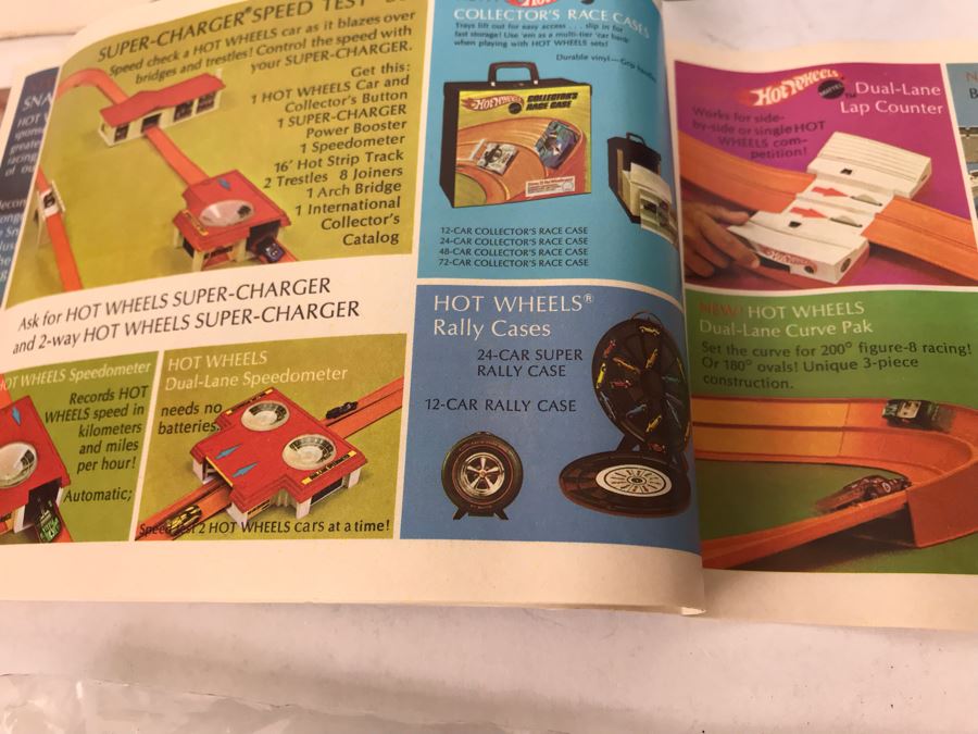 Vintage 1971 Mattel INCOMPLETE Rrrumblers Dude Feud Set With Box Missing RRRumblers Motorcycles - See Photos [Photo 32]