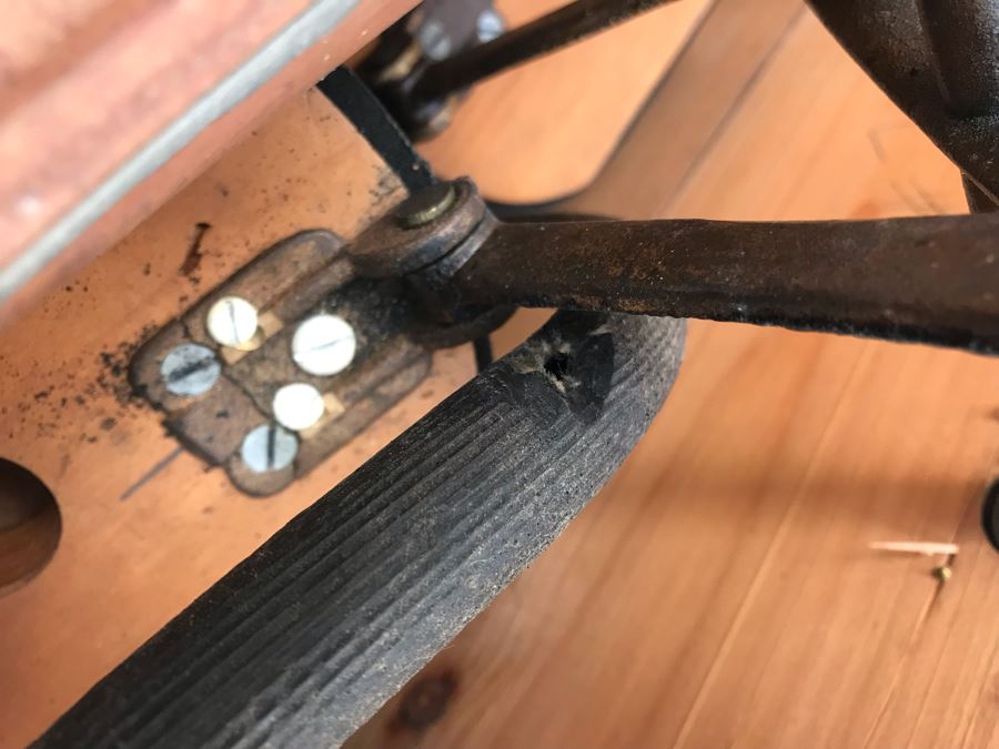 Antique Lothrop's Patent Fog Horn With 1901 Patent Date L D Lothrop Glouchester, Mass 18826 21'W X 9.5'D X 17'H [Photo 21]