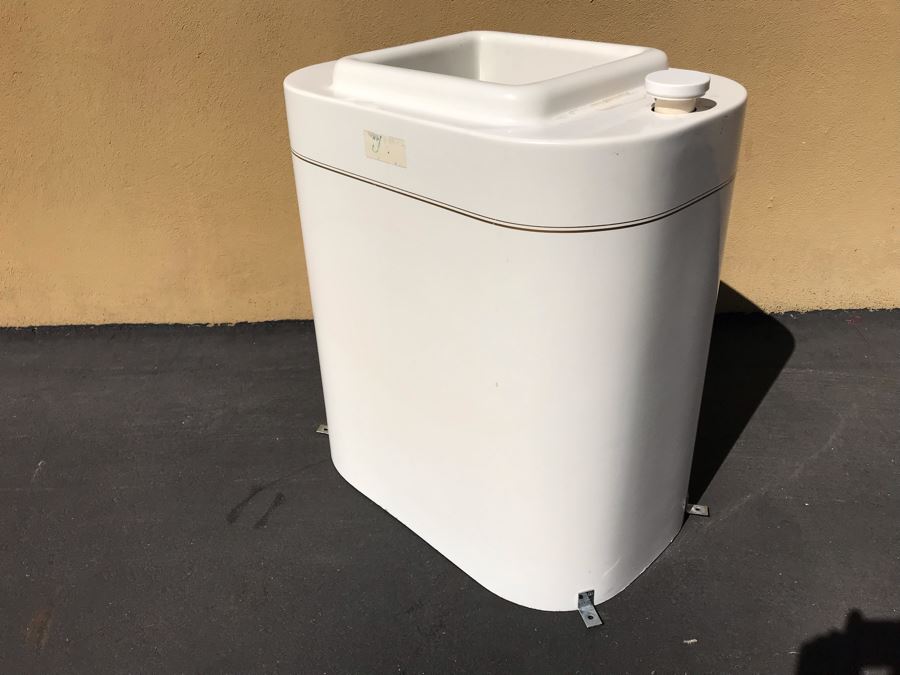 Fiberglass Bait Tank For Boat [Photo 6]