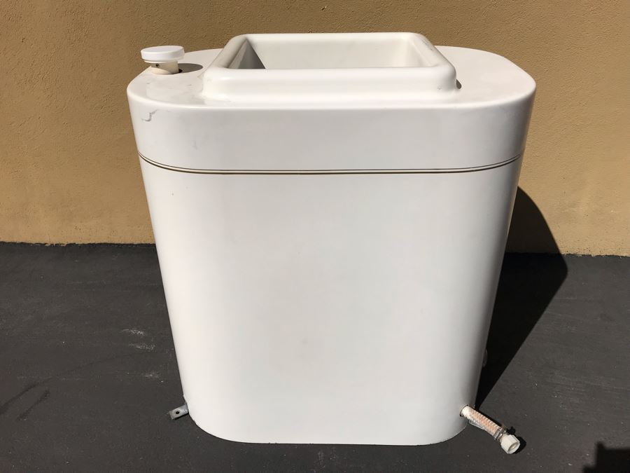 Fiberglass Bait Tank For Boat [Photo 7]