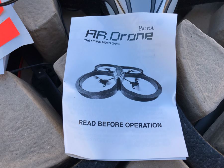 New Parrot AR Drone The Flying Video Game [Photo 17]