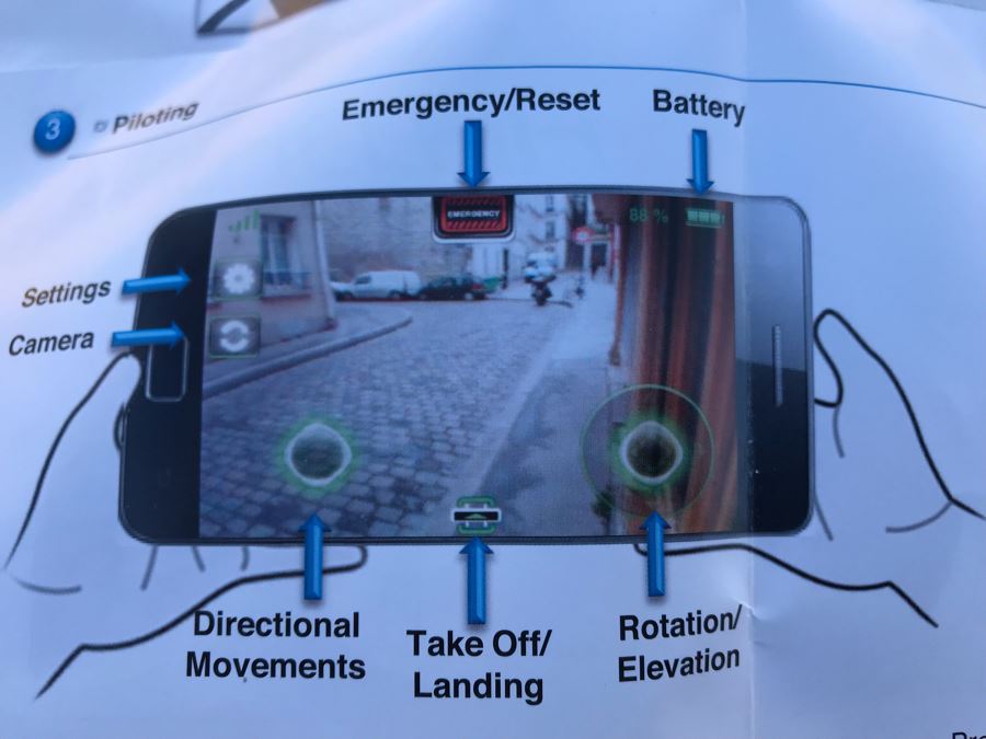 New Parrot AR Drone The Flying Video Game [Photo 19]