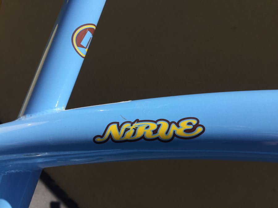 Light Blue Paul Frank Nirve The Clancy Cruiser Beach Cruiser [Photo 6]