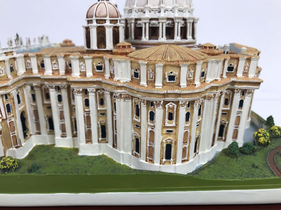 Danbury Mint The Vatican Collection Of Historic Catholic Churches Sculpture Figurine With Box [Photo 4]