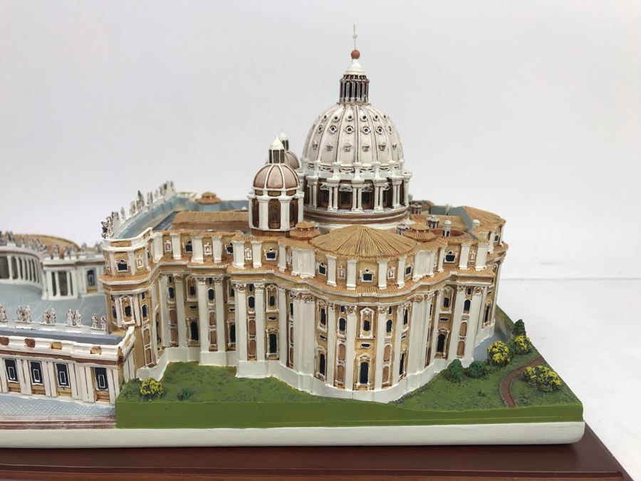 Danbury Mint The Vatican Collection Of Historic Catholic Churches Sculpture Figurine With Box [Photo 3]