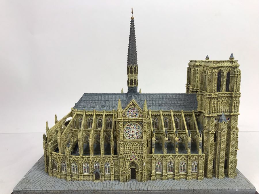 Danbury Mint Notre Dame Collection Of Historic Catholic Churches Sculpture Figurine With Box [Photo 12]