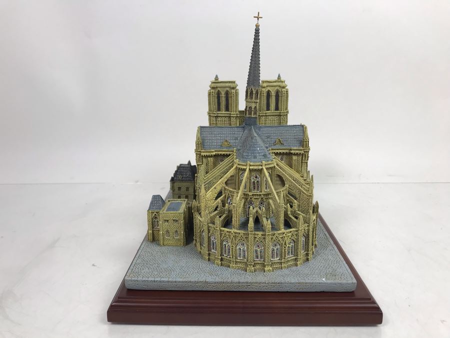 Danbury Mint Notre Dame Collection Of Historic Catholic Churches Sculpture Figurine With Box [Photo 8]