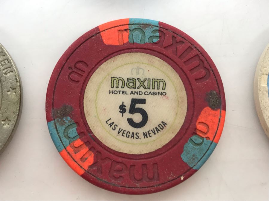Vintage Las Vegas Gambling Casino Chips Tokens [Photo 3]
