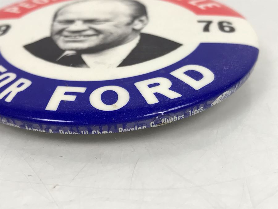‌Vintage 1976 People To People For Ford Political Campaign Button [Photo 3]