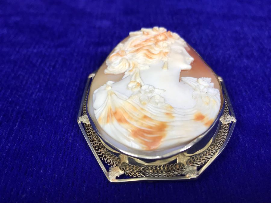 Antique 14K Gold Carved Shell Cameo Brooch Pin 21.4g 2.5” X 2” [Photo 4]
