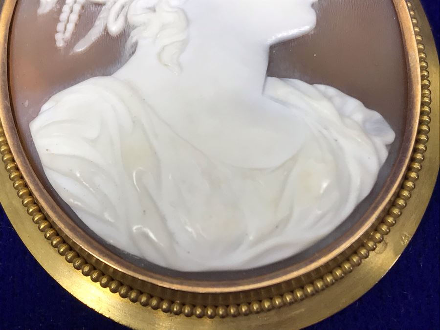 Antique 14K Gold Carved Shell Cameo Brooch Pin 18.7g 2.75” X 2” [Photo 10]