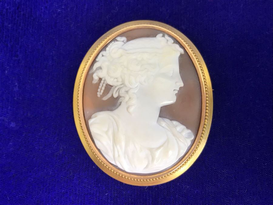 Antique 14K Gold Carved Shell Cameo Brooch Pin 18.7g 2.75” X 2” [Photo 2]