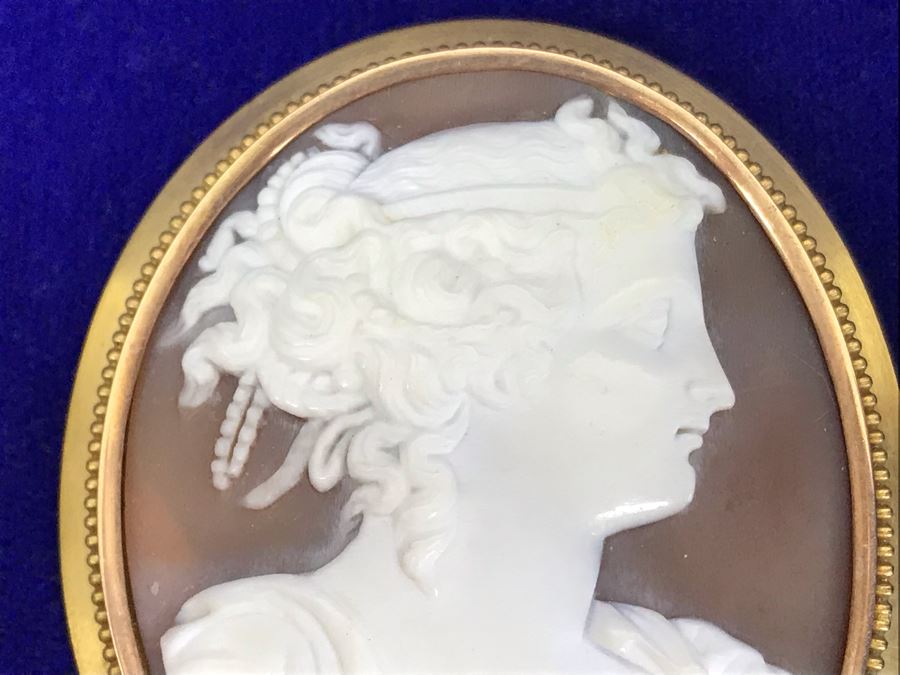 Antique 14K Gold Carved Shell Cameo Brooch Pin 18.7g 2.75” X 2” [Photo 12]
